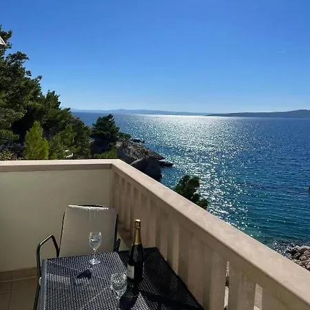 Paradise Brela